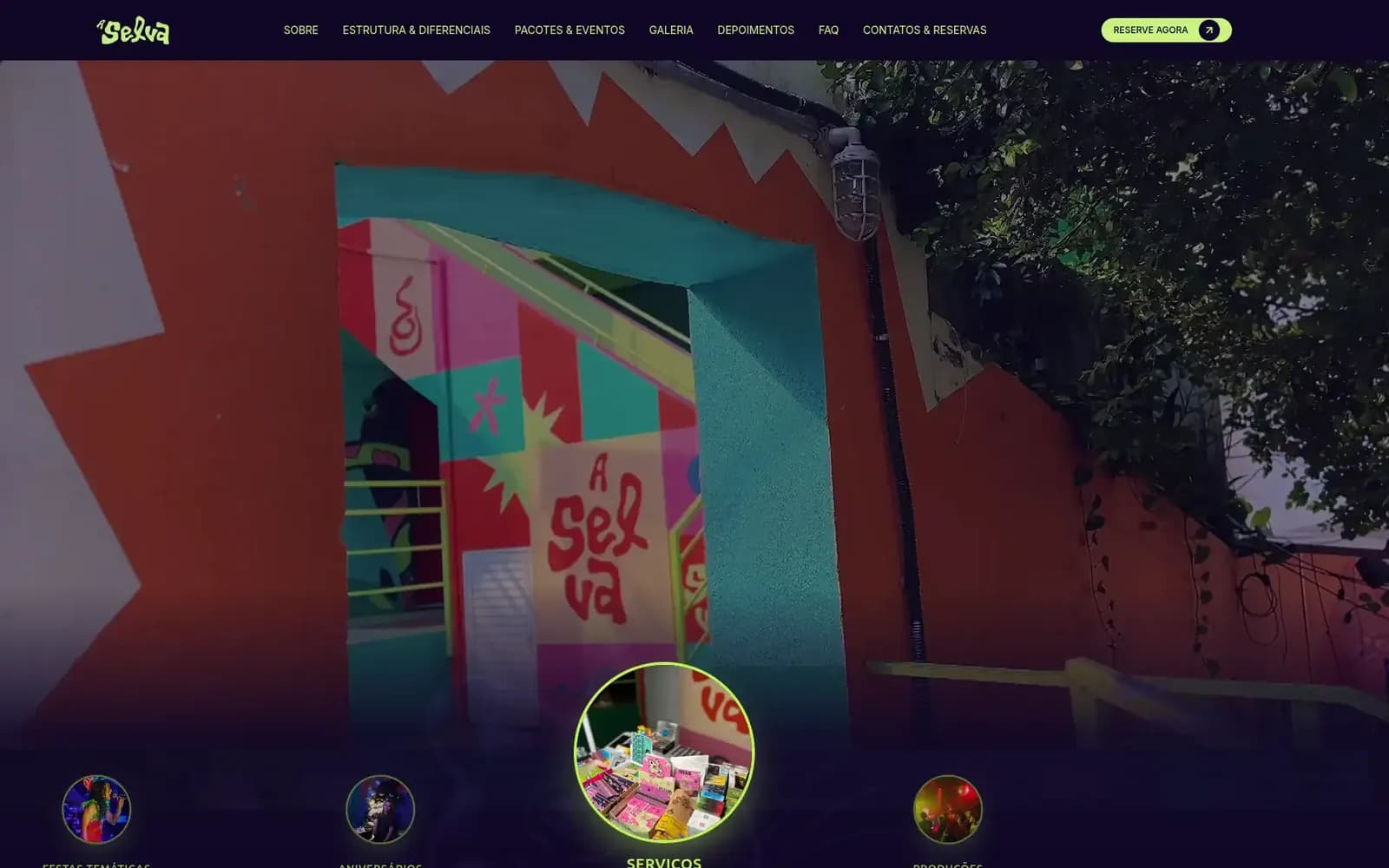 Home page of the A Selva Eventos website on a computer